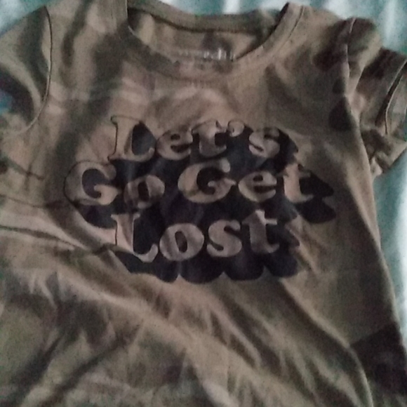 I am selling a camouflage t-shirt that says Let's Get Lost - Picture 1 of 2